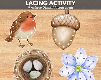Op de afbeelding: Lacing activiteitenset met vier kaarten met een natuurthema: een roodborstje, een eikel, een vogelnest met eieren en een blauwe bloem. Elke kaart heeft witte stippen om te rijgen. De tekst "LACING ACTIVITY" staat bovenaan.