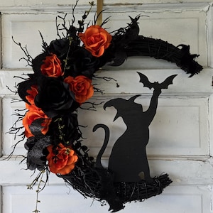 Halloween Witchy Cat Moon Wreath w/ Orange Roses & Bats • Gothic Celestial Door Hanger • Spooky Fall Trick-or-Treat Decor • Cat Lovers Gift
