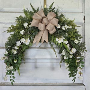 Spring & Summer Crescent Wreath • White Flowers Wreath • Rustic Country Wreath • Farmhouse Front Door Hanger • Door Decor