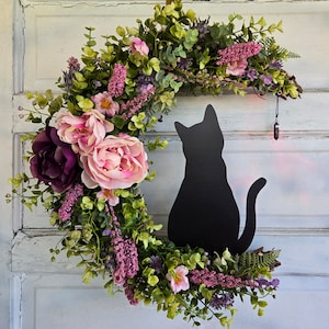 Black Cat Amethyst Crescent Moon Wreath w/ Pink Flowers • Cottagecore Lunar Wreath • Fae Decor • Witchy Front Door Hanger • Cat Lovers Gift