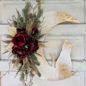 Winter-Katzenkranz • Halbmond-Weihnachtskatzen-Kranz • Goldener Feiertags-Türhänger • Halbmond-Haustür-Dekor • Geschenk für Katzenliebhaber