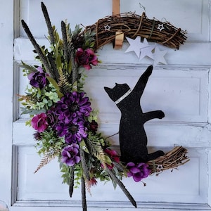 Black Cat Crescent Moon Wreath w/ Purple Flowers & Stars • Witchy Celestial Door Hanger • Halloween Lunar Decor • Kitty Lovers Gift