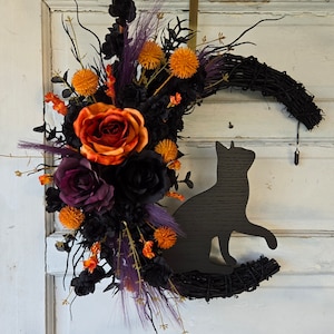 Witchy Halloween Cat Moon Wreath Crescent w/ Crystal 18&#39;&#39; Grapevine • Gothic Celestial Door Hanger • Spooky Lunar Decor • Kitty Lovers Gift