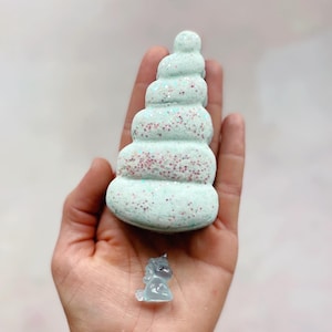 Unicorn Bath Bomb - with hidden toy!