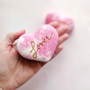 Lover Heart Bath Bomb image 4