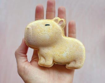 Bomba de baño de carpincho: ¡con juguete oculto!