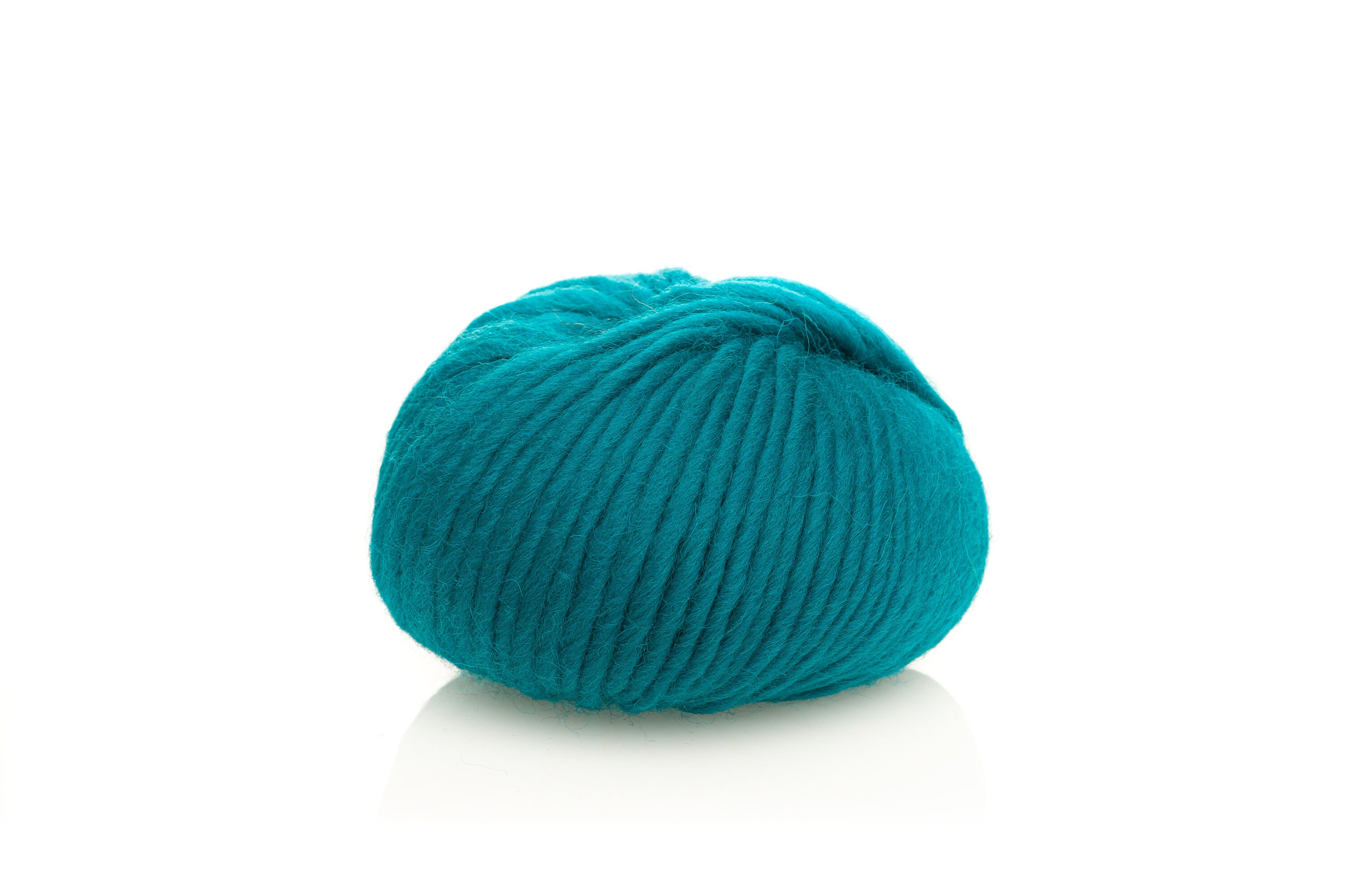 feel me! Uni-colored wool 50 grams - various colors assortment B