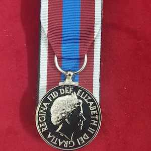 Queens Platinum Jubilee Medal Full Size. In stock.