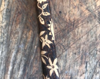 Toast tongs, 18.5 cm long, max. width 6 cm, to remove toast or toast from the toaster, handmade, hand decorated