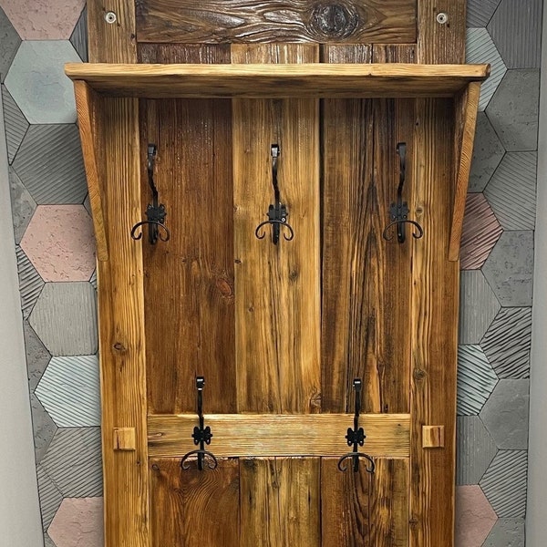 Handgemachter rustikaler Flur Garderobe, Schuhablage Bankschrank handgefertigt aus altem Scheunenholz, Bauernhaus Kleiderständer. Wandgarderobe