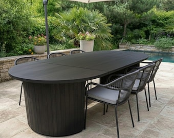 Expandable Larch Wood Patio Table – Weather Resistant Garden Dining