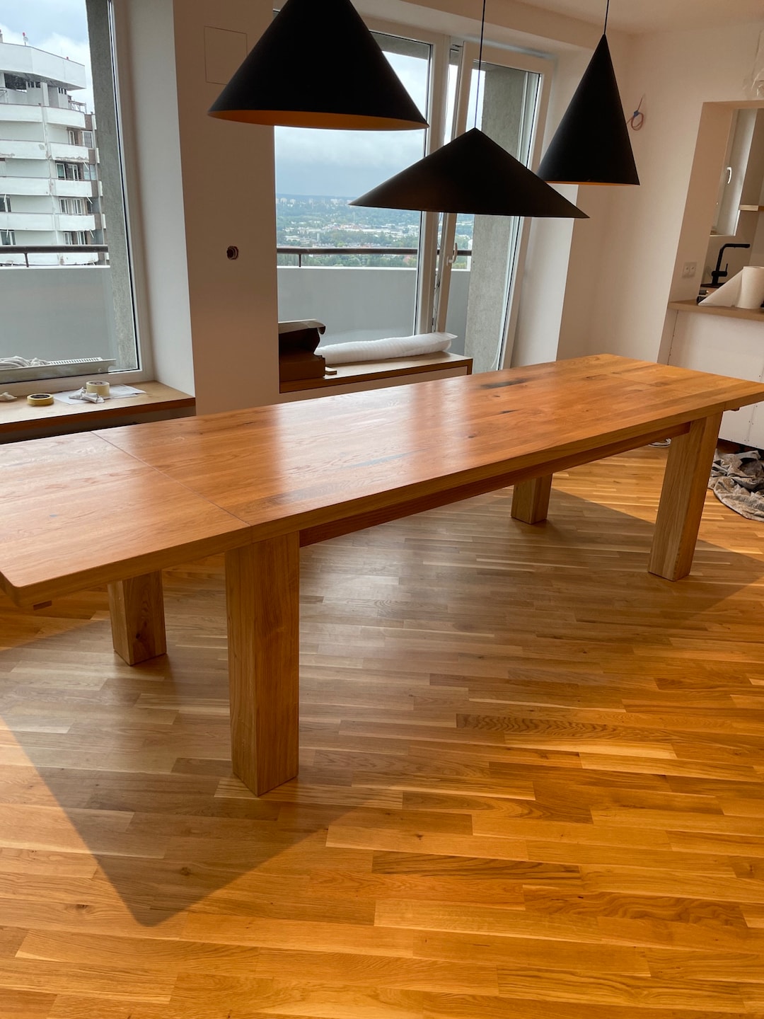 Mammouth Oakwood Extendable Dining Table - Traditional Expandable ...