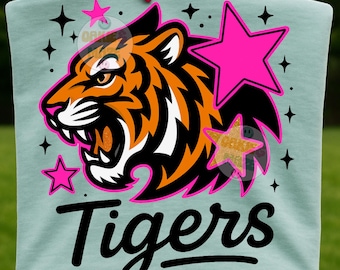 Tigres de fútbol PNG, clipart de sublimación de leopardo brillante, mascota nativa, orgullo del equipo deportivo, diseño gráfico digital, equipo deportivo escolar, tigre