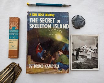 The Secret of Skeleton Island: A Ken Holt Mystery, by Bruce Campbell, 1949 Vintage Mystery Book