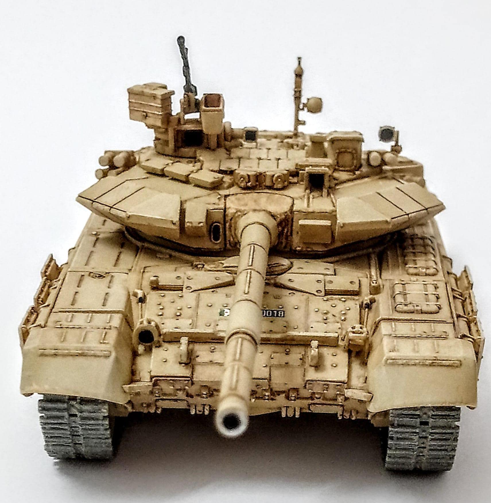 T-72B Mod.1990 ロシア軍主力戦車 トランペッター 1/35 組立と