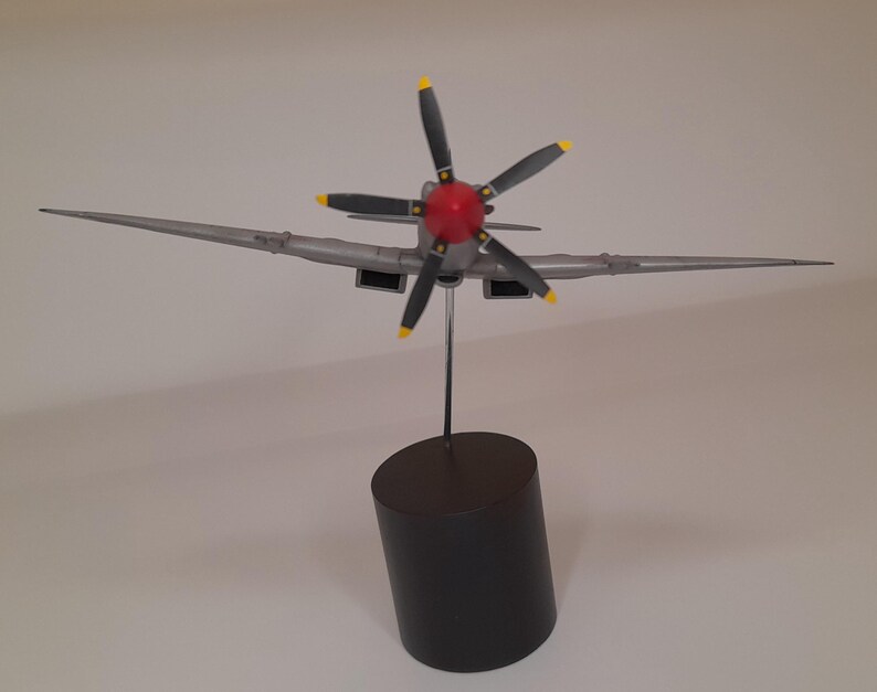 Maquette Avion Spitfire F Mk22 – 1/72 – British RAF – Airfix – Neuf