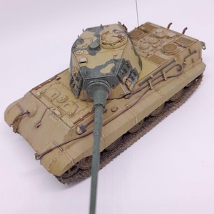 Pro made KING TIGER (Königstiger) Deutscher Panzer 1:72 Sammlerbausatz von Revell
