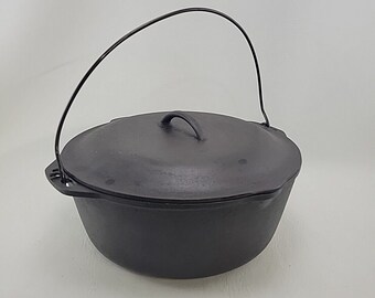 Vintage Lodge #10 Cast Iron Dutch Oven 12 Inch with Lid and Handle