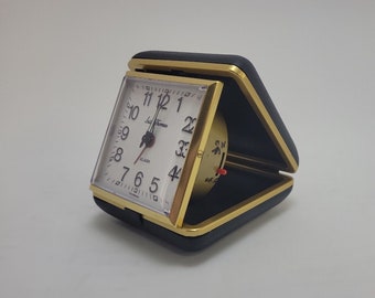 Vintage Seth Thomas Mechanical Clam Shell Traveling Alarm Clock