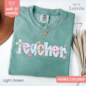 Erster Schultag Lehrer Shirt, Benutzerdefinierte Lehrer Team Shirt, personalisierte Zurück zu Schule T-Shirt, Komfort Farben Teach T-Shirt, neue Lehrer Geschenk