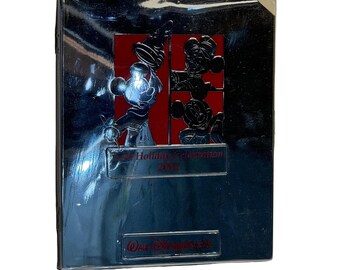 VTG Disney Photo Frame Silver Cast Holiday Celebration 2002 Mickey Mouse Rare