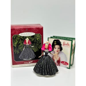 Hallmark Keepsake Collector’s Series 1998 Holiday Barbie #6 New Original Box