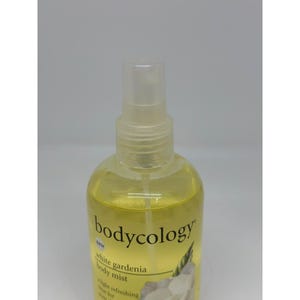 Old Stock Bodycology White Gardenia Body Mist Spray 8 fl oz Refreshing Fragrance Bild 3