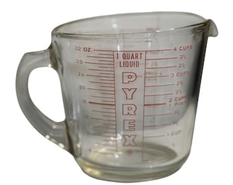 VTG PYREX Measuring Cup Clear Glass 4 Cup 32 Oz 1 Quart Red Lettering 1980s USA