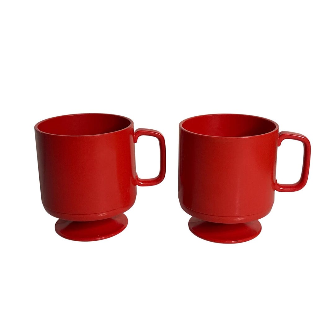 Red Mug Set VTG Red Plastic Pedestal Mugs Set of 2 Stackable Camping Cups 4 ...