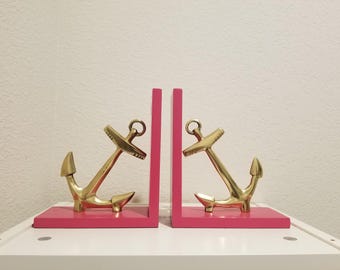 Set aus 2 rosa Buchstützen, Metall Gold Messing Anker rosa Holz Buchstützen, 19 cm hohe Messing Buchstützen Art Decor, Nautical Sailor Decor
