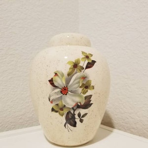 Vintage Ceramic Ginger Jar with Lid, 6 inches Tall Flower Pattern Ginger Jar, Green Floral Hand painted Flower Jar Vase, Urn Vase