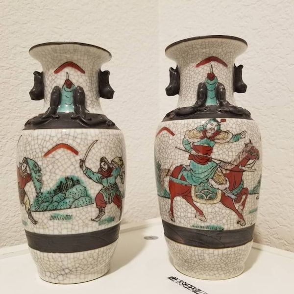 Paires de vase de Nankin en porcelaine antique, vase de 6,5" de haut peint à la main, scène de guerrier chinois, ensemble de vase émaillé craquelé, QingVase du XIXe siècle