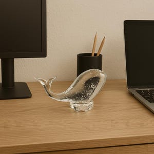 Clear Glass Whale Figurine – Handcrafted Crystal Animal Sculpture – Ocean-Inspired Decor