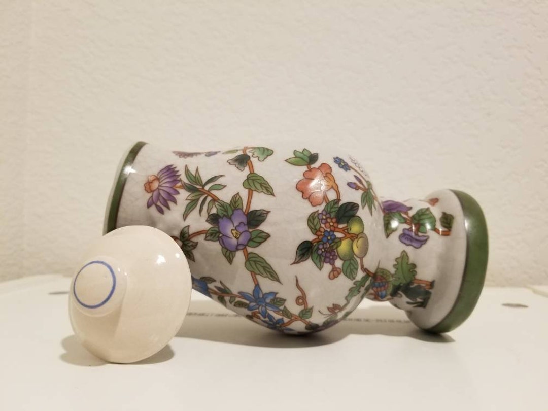 Vintage Hand Painted Ceramic Vase, Crackle Pottery Vase With Lid, Pear