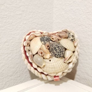 Vintage 1990 Seashell Heart Shape Trinket, Hand craft Red Velvet Jewelry box, Handmade Nautica Theme Jewelry Box Gift for Mom, Mother