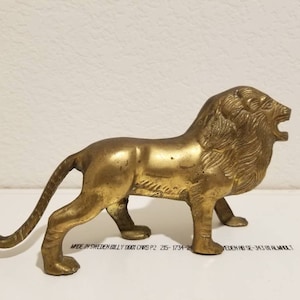 Vintage Brass Lion Figurine, 8 inches Lion Statue, Brass Animal, Vintage solid Brass Statute, Regal Animal Sculpture for Shelf or Desk Decor