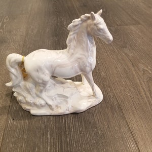 Vintage Ceramic Ornament of Horse, Horse Figurine, Horse Sculpture Ornament Hand made in Cougar, St. Helens Ash ware 20th Anniversary 2000