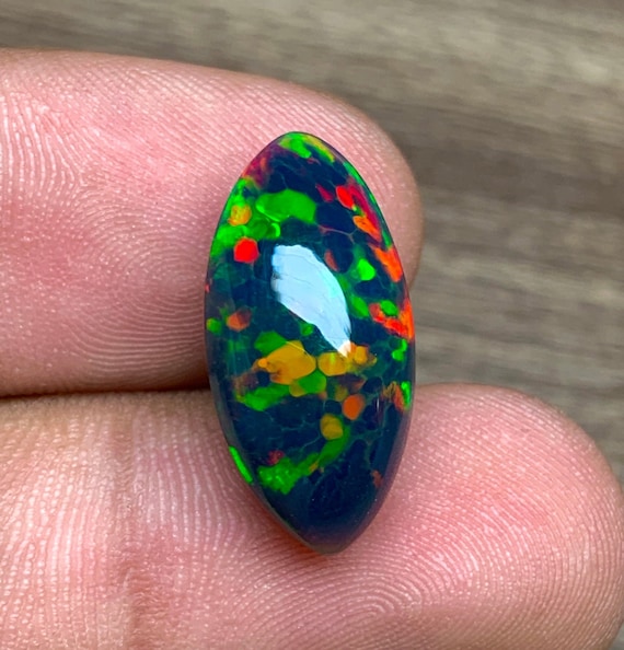 7.25カラット ハニカム ブラック エチオピア ウェロ オパール