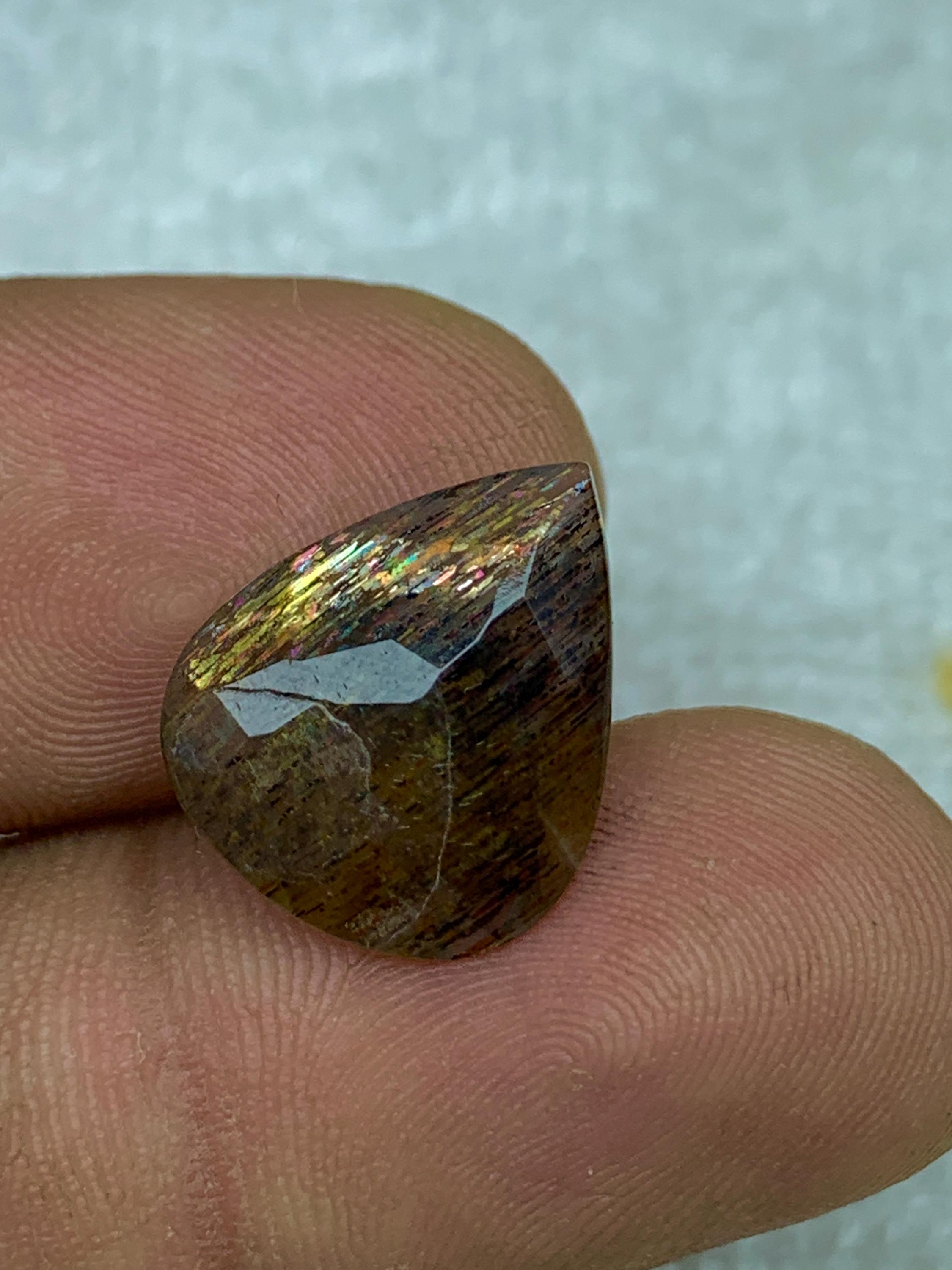 5.65ct Meteor Shower Lattice Sunstone, Multi-fires Black Sunstone