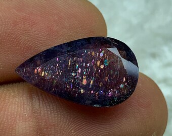 9.65ct ブラッドショット アイオライト サンストーン、コンフェッティ