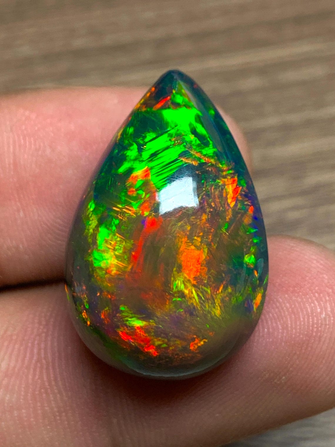 23.45ct 3D Multi-fires Black Opal, Ethiopian Black Opal, Black Welo ...