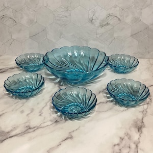Vintage Hazel Atlas Capri Blue Swirl Glass Bowls Set