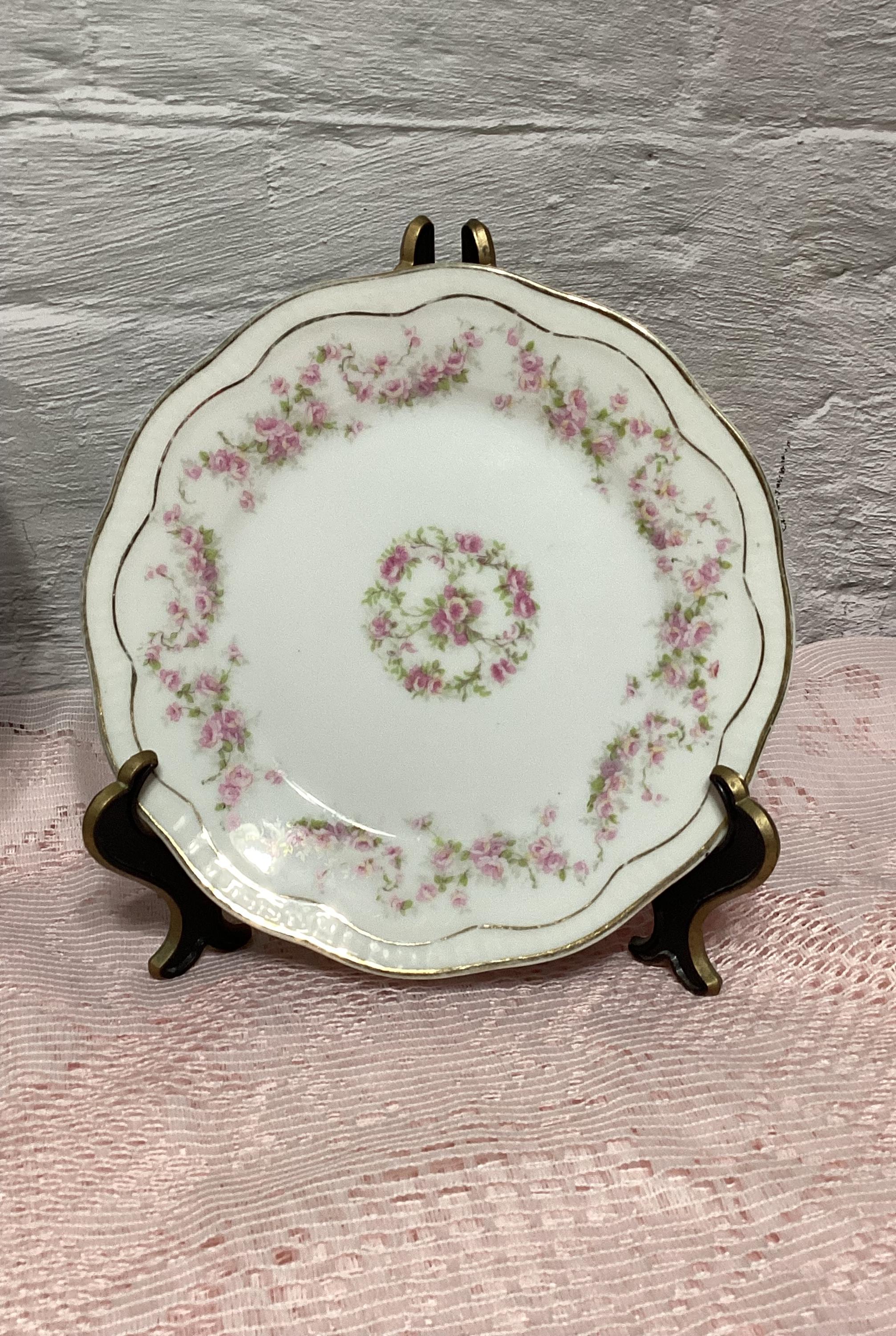 Antique Z.S. & Co / Zeh, Scherzer, and Co. Bavaria Orleans Pattern