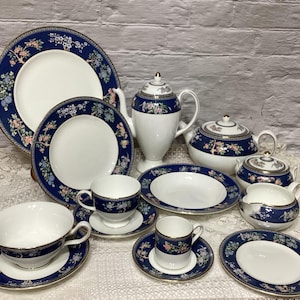 【美品】ウェッジウッド/ブルーサイアム スクエアプレート& ティーポット Wedgwood Blue Siam - Etsy