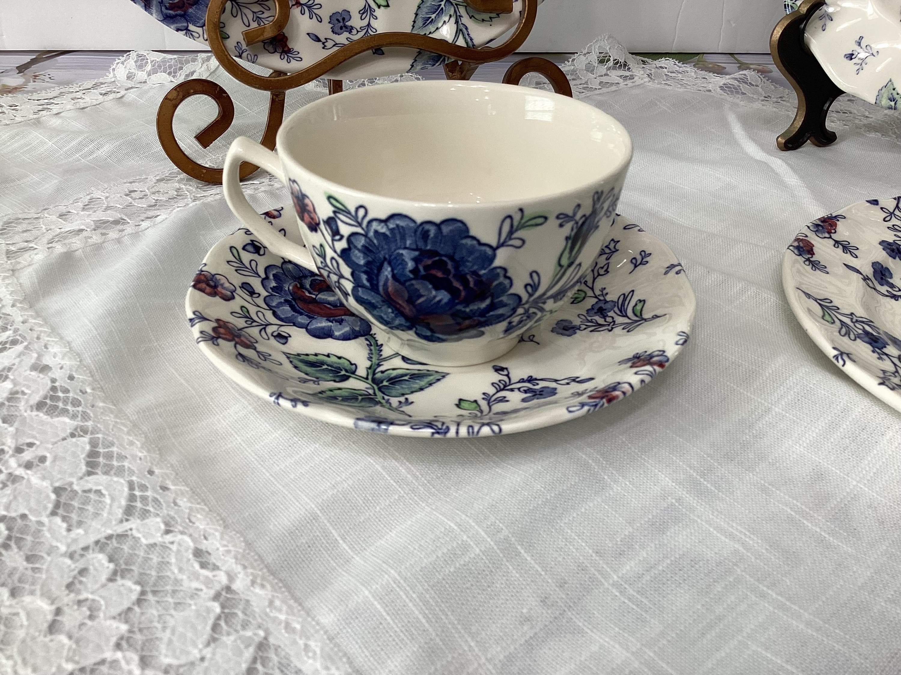 Vintage Johnson Brothers Blue Rose Chintz China Place Setting