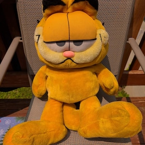 PAWS Garfield Large 25 Inch Plush Cartoon Cat Vintage Stuffed Character Rare!
