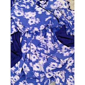 Vestido de verano mini con ribete de encaje floral en morado y blanco de Urban Outfitters SP (nuevo) imagen 10