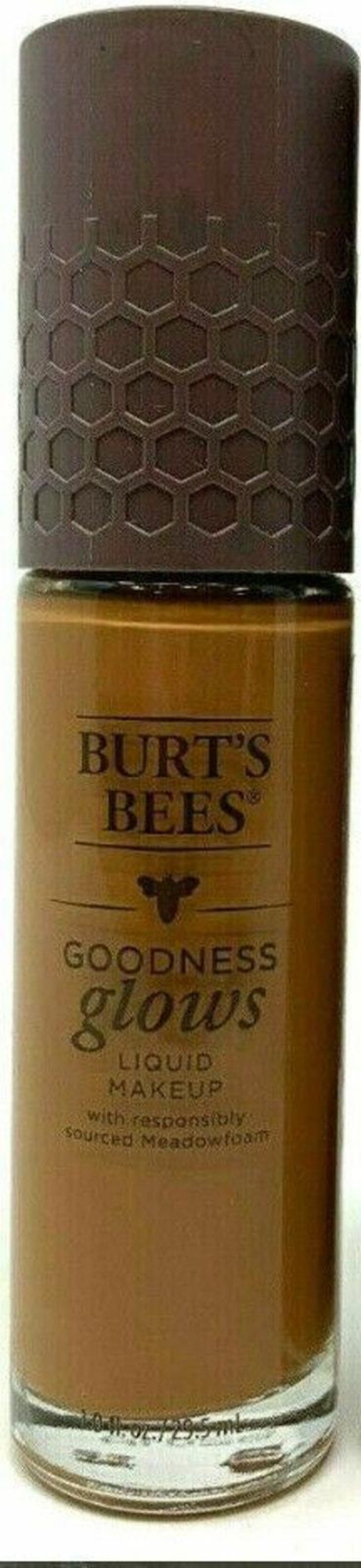 BURT'S BEES Goodness Glows Liquid Makeup Foundation 1062 Cocoa - Main Image