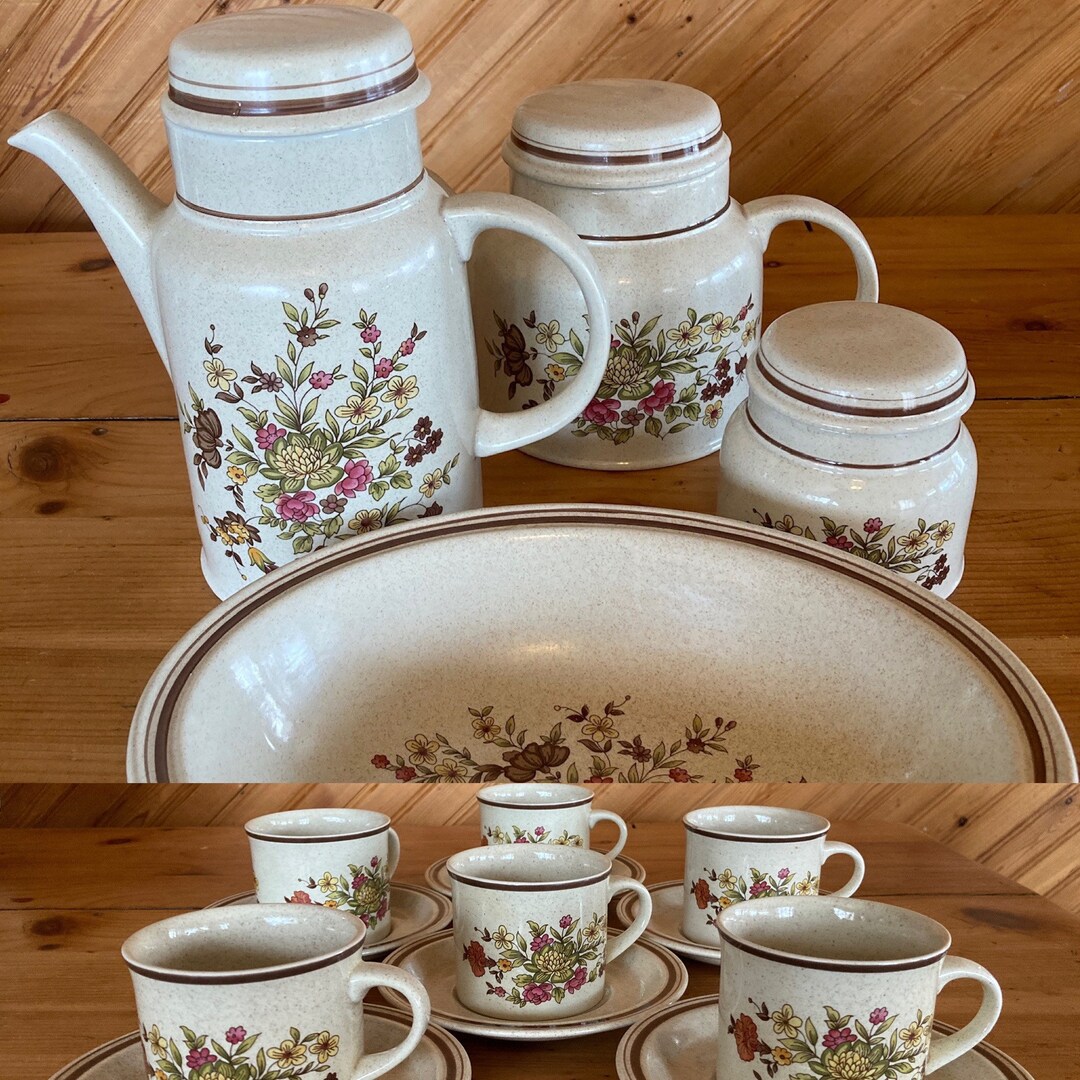 Royal Doulton Gaiety Lambethware 19 Piece Set Etsy