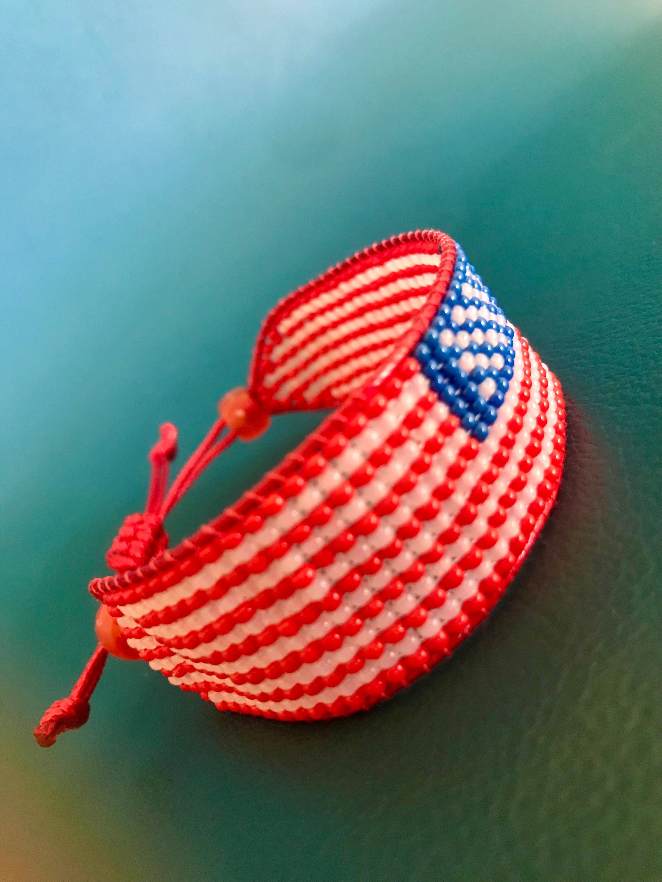 Patriotic United States Flag Bracelet Made From Czech Seed Beads Unisex patriotic-united-states-flag-bracelet-made-from-czech-seed-beads-unisex